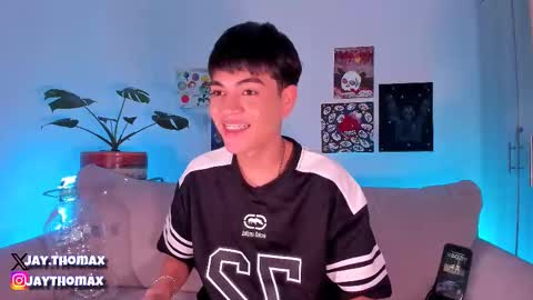 jaythomax online show from 22, 2, 2025