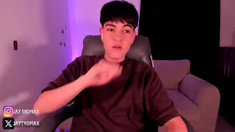 Snapshot of jaythomax chatting on 3, 10, 2025 jaythomax online show from 3, 10, 2025