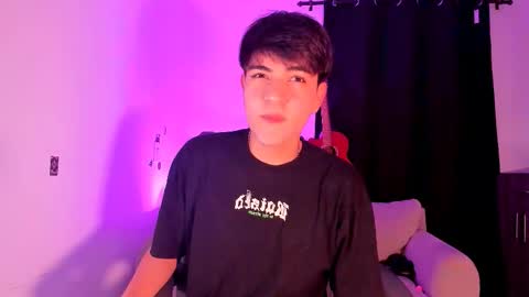 Snapshot of jaythomax chatting on 4, 11, 2025 jaythomax online show from 4, 11, 2025