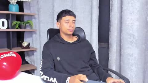 jaze_bradley online show from 24, 2, 2025