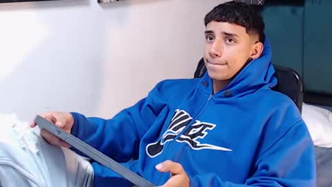 jaze_bradley online show from 28, 2, 2025