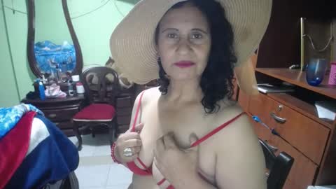 Snapshot of jazmin_rios chatting on 31, 1, 2025 jazmim online show from 31, 1, 2025