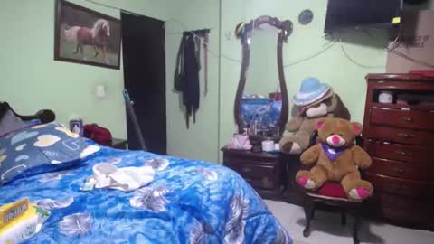 Snapshot of jazmin_rios chatting on 7, 2, 2025 jazmim online show from 7, 2, 2025