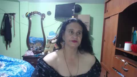 Snapshot of jazmin_rios chatting on 8, 2, 2025 jazmim online show from 8, 2, 2025