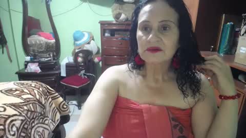 Snapshot of jazmin_rios chatting on 10, 3, 2025 jazmim online show from 10, 3, 2025