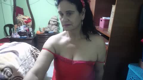 Snapshot of jazmin_rios chatting on 10, 10, 2025 jazmim online show from 10, 10, 2025