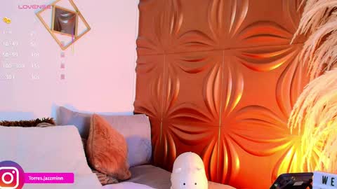 Snapshot of jazzmintorres chatting on 2, 10, 2025 Jazmin online show from 2, 10, 2025