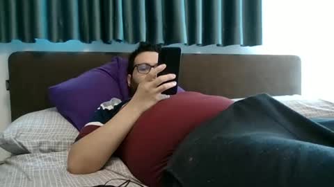 Snapshot of jbon23 chatting on 8, 3, 2026 Josbon23 online show from 8, 3, 2026