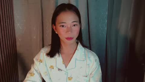 vivian online show from 3, 8, 2026
