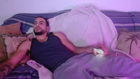 JcMax305 online show from 3, 1, 2025