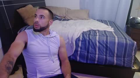 JcMax305 online show from 2, 3, 2025