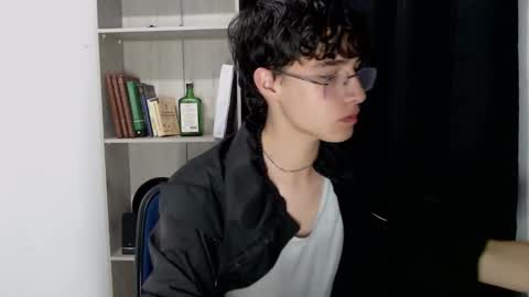 Snapshot of jeam_hot chatting on 19, 12, 2024 jeam_hot online show from 19, 12, 2024