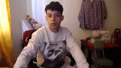 Snapshot of jeampier_sexy chatting on 1, 1, 2025 jeampier_sexy online show from 1, 1, 2025