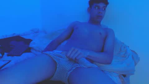 Snapshot of jeampier_sexy chatting on 8, 1, 2025 jeampier_sexy online show from 8, 1, 2025