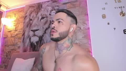 Jean  axelcrow       Modelo Independiente online show from 20, 11, 2025