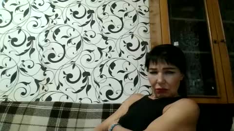 Snapshot of jeanedavis chatting on 10, 9, 2025 JeaneDavis online show from 10, 9, 2025
