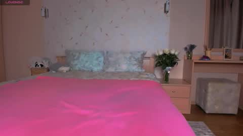 Jeanne online show from 13, 11, 2025