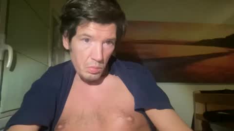 jeanslov online show from 9, 12, 2024