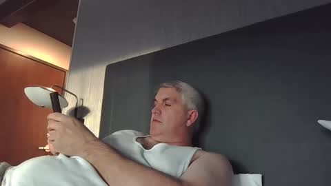 Snapshot of jecko71 chatting on 15, 2, 2025 dadbody71 online show from 15, 2, 2025