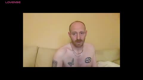 Snapshot of jefffouille51 chatting on 10, 4, 2026 jefffouille51 online show from 10, 4, 2026