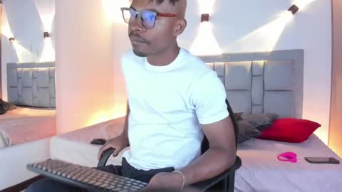 Snapshot of jeffrey_cottom chatting on 20, 1, 2025 Jeff online show from 20, 1, 2025