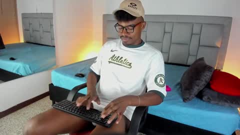 Snapshot of jeffrey_cottom chatting on 25, 1, 2025 Jeff online show from 25, 1, 2025