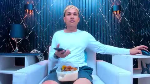 Snapshot of jeic_18 chatting on 4, 11, 2025 jeic 18 online show from 4, 11, 2025