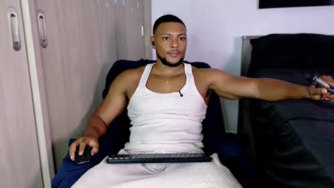 Snapshot of jeicowesst chatting on 5, 5, 2026 jeicowesst online show from 5, 5, 2026