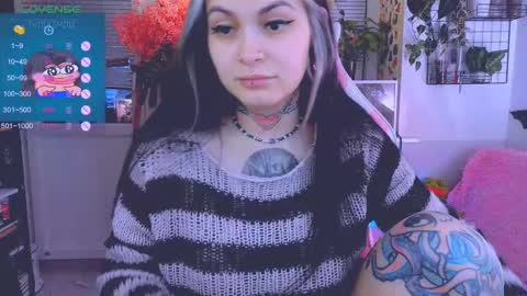 Snapshot of jelyaa chatting on 5, 3, 2025 Jelya online show from 5, 3, 2025