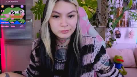 Snapshot of jelyaa chatting on 3, 10, 2025 Jelya online show from 3, 10, 2025