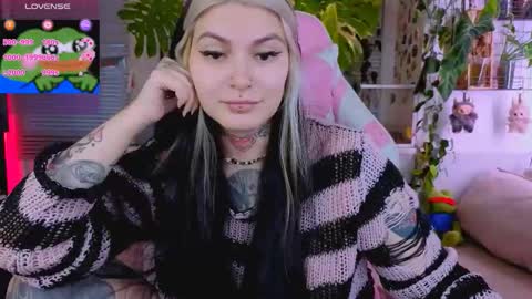 Snapshot of jelyaa chatting on 18, 10, 2025 Jelya online show from 18, 10, 2025