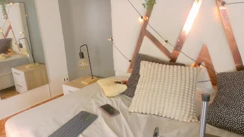 Jena  online show from 10, 4, 2026