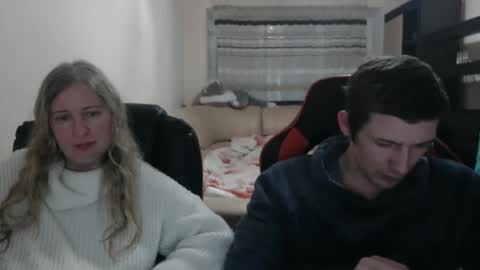 Snapshot of jenisandpeter chatting on 2, 3, 2025 JenisAndPeter online show from 2, 3, 2025