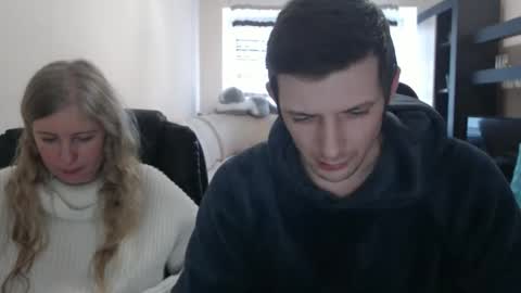 Snapshot of jenisandpeter chatting on 4, 3, 2025 JenisAndPeter online show from 4, 3, 2025