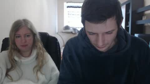 Snapshot of jenisandpeter chatting on 5, 3, 2025 JenisAndPeter online show from 5, 3, 2025