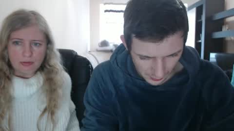 Snapshot of jenisandpeter chatting on 5, 3, 2025 JenisAndPeter online show from 5, 3, 2025