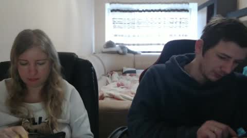 Snapshot of jenisandpeter chatting on 9, 3, 2025 JenisAndPeter online show from 9, 3, 2025