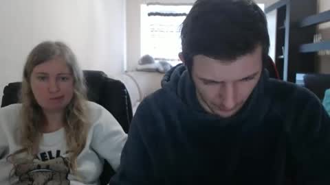 Snapshot of jenisandpeter chatting on 9, 3, 2025 JenisAndPeter online show from 9, 3, 2025