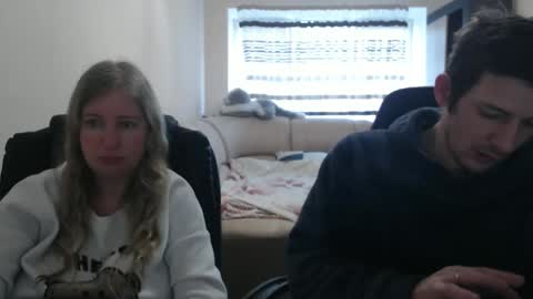 Snapshot of jenisandpeter chatting on 10, 3, 2025 JenisAndPeter online show from 10, 3, 2025