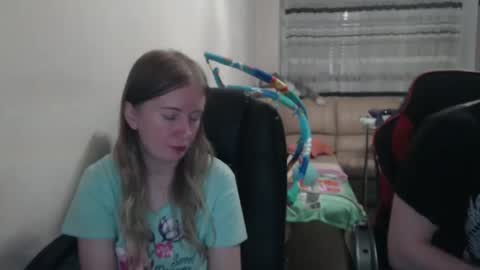 Snapshot of jenisandpeter chatting on 15, 9, 2025 JenisAndPeter online show from 15, 9, 2025