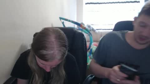 Snapshot of jenisandpeter chatting on 18, 9, 2025 JenisAndPeter online show from 18, 9, 2025