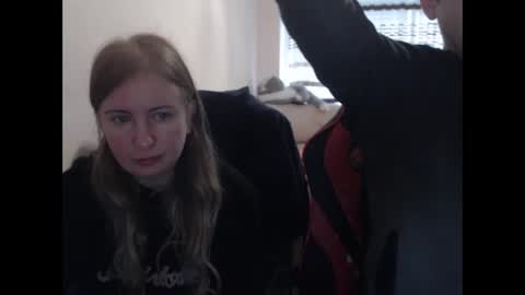 Snapshot of jenisandpeter chatting on 12, 10, 2025 JenisAndPeter online show from 12, 10, 2025