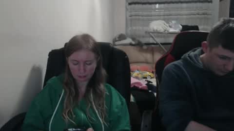 Snapshot of jenisandpeter chatting on 18, 10, 2025 JenisAndPeter online show from 18, 10, 2025