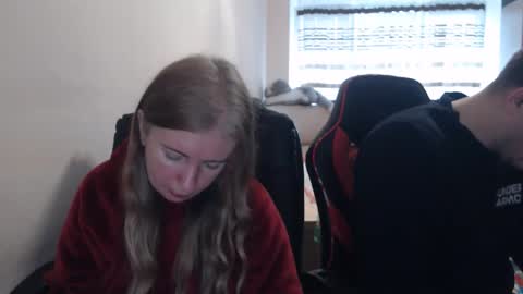 Snapshot of jenisandpeter chatting on 15, 11, 2025 JenisAndPeter online show from 15, 11, 2025