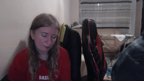 Snapshot of jenisandpeter chatting on 29, 11, 2025 JenisAndPeter online show from 29, 11, 2025