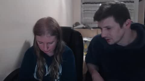 JenisAndPeter online show from 4, 12, 2025