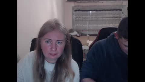 Snapshot of jenisandpeter chatting on 1, 3, 2026 JenisAndPeter online show from 1, 3, 2026