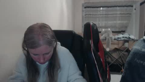 Snapshot of jenisandpeter chatting on 9, 3, 2026 JenisAndPeter online show from 9, 3, 2026