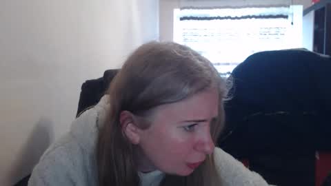 Snapshot of jenisandpeter chatting on 11, 3, 2026 JenisAndPeter online show from 11, 3, 2026