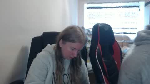 Snapshot of jenisandpeter chatting on 13, 3, 2026 JenisAndPeter online show from 13, 3, 2026